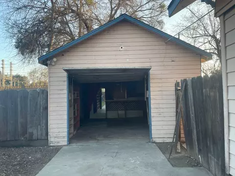 706 Coldwell Ave, Modesto, CA 95354 photo 2
