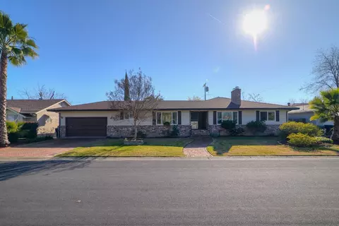 1014 Hillcrest Ave, Roseville, CA 95678