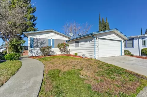 88 Hancock Dr, Roseville, CA 95678
