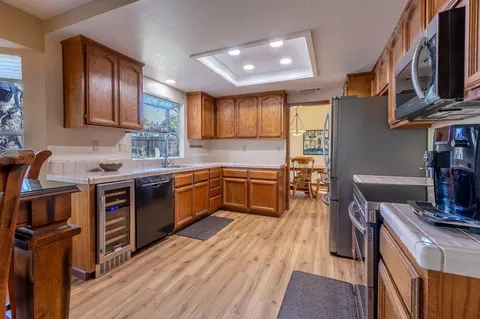 100 Arrowsmith Dr, Folsom, CA 95630 photo 11