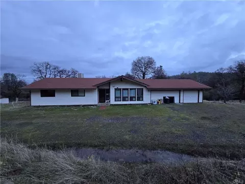 174 Hope Ln, Oroville, CA 95966