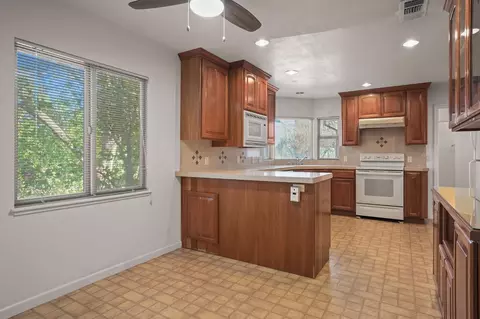 4850 Arden Way, Carmichael, CA 95608 photo 12