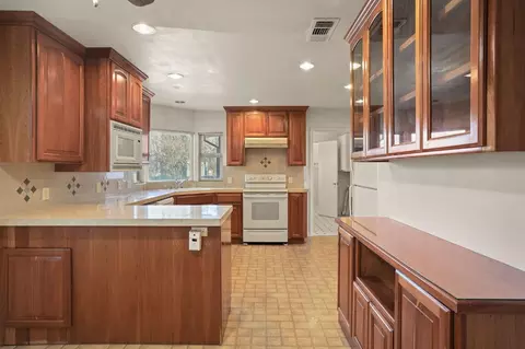 4850 Arden Way, Carmichael, CA 95608 photo 11