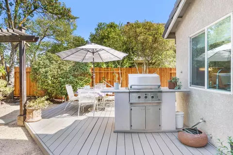 Exterior - 4235 Frontera Dr, Davis, CA 95618 photo 7 of 7