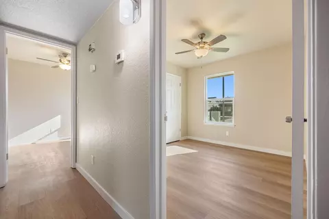 Entry Way - 2037 Boulder Creek Dr, Modesto, CA 95351 photo 3 of 6