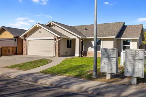 Exterior - 2037 Boulder Creek Dr, Modesto, CA 95351 photo 3 of 5