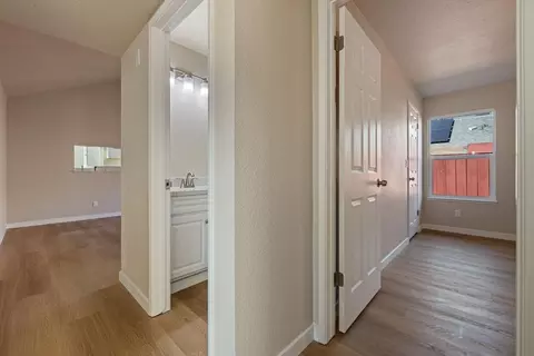Entry Way - 2037 Boulder Creek Dr, Modesto, CA 95351 photo 6 of 6