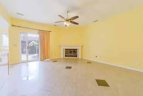 Living - 3720 Gatesville Ave, Modesto, CA 95357 photo 2 of 3