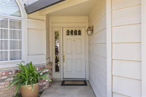 Entry Way - 3720 Gatesville Ave, Modesto, CA 95357 photo 1 of 2