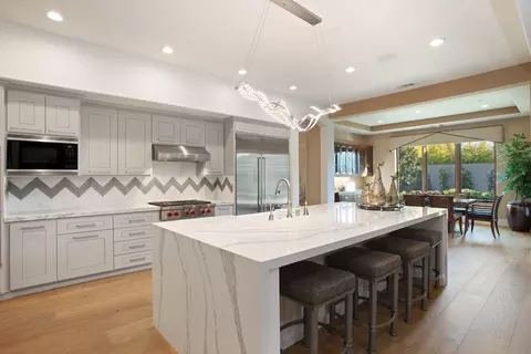 1394 Pars Oak Ln, Carmichael, CA 95608 photo 4