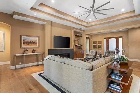 1394 Pars Oak Ln, Carmichael, CA 95608 photo 10