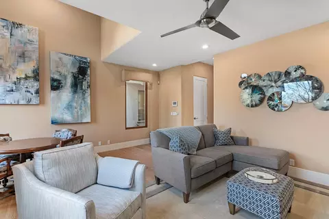 1394 Pars Oak Ln, Carmichael, CA 95608 photo 22