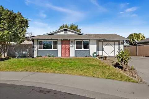 9285 Muffy Ct, Elk Grove, CA 95624