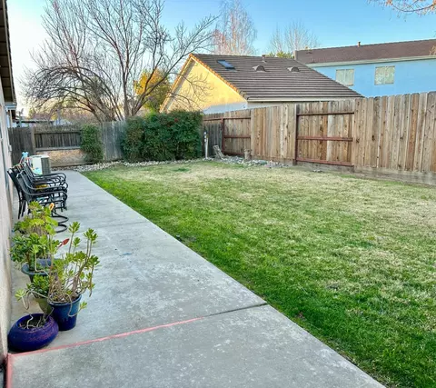 1953 Spring Ln, Modesto, CA 95356 photo 18