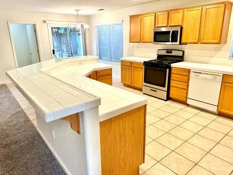 1953 Spring Ln, Modesto, CA 95356 photo 5