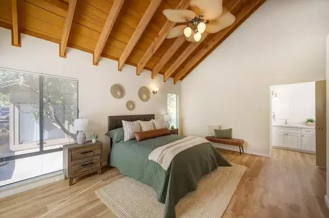 Bedroom - 5900 Oak Ave, Carmichael, CA 95608 photo 2 of 4