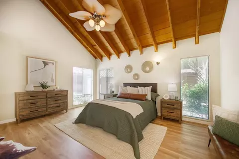 Bedroom - 5900 Oak Ave, Carmichael, CA 95608 photo 1 of 4