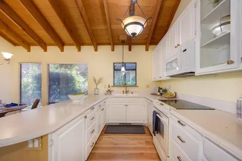 Kitchen - 5900 Oak Ave, Carmichael, CA 95608 photo 2 of 2