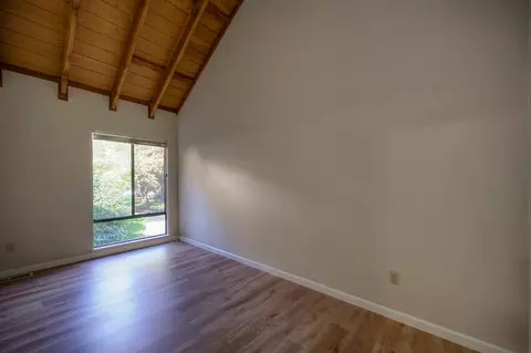 Bedroom - 5900 Oak Ave, Carmichael, CA 95608 photo 4 of 4