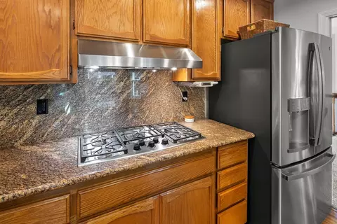 Kitchen - 8053 Stretto Ct, Antelope, CA 95843 photo 4 of 6