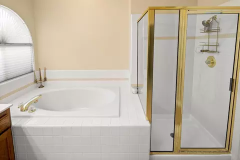 Bath - 8053 Stretto Ct, Antelope, CA 95843 photo 3 of 5