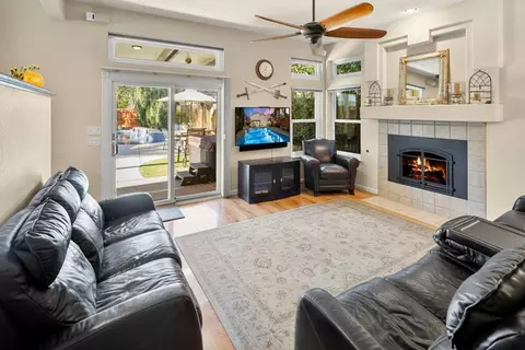 Living - 8053 Stretto Ct, Antelope, CA 95843 photo 3 of 3
