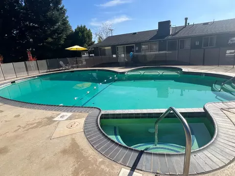 3955 Coffee Rd #71, Modesto, CA 95355 photo 2