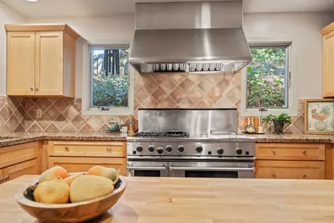 Kitchen - 12 Frontier Dr, Jackson, CA 95642 photo 5 of 7