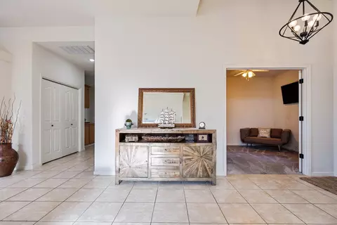 Entry Way - 2676 Paradise, Lodi, CA 95242 photo 1 of 4