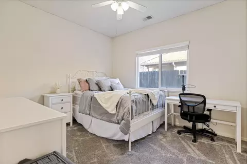 Bedroom - 2676 Paradise, Lodi, CA 95242 photo 4 of 8