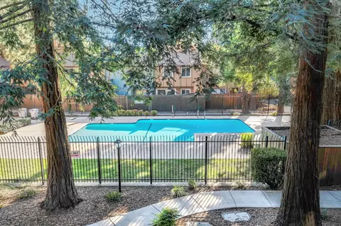 Exterior - 2146 Bella Casa St, Davis, CA 95616 photo 6 of 13