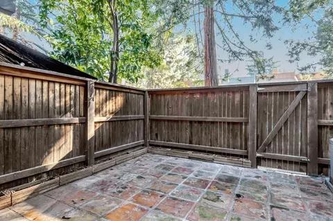 Exterior - 2146 Bella Casa St, Davis, CA 95616 photo 4 of 13