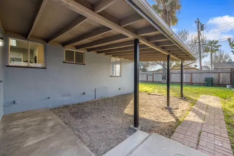 Exterior - 618 Lupton St, Manteca, CA 95337 photo 5 of 8