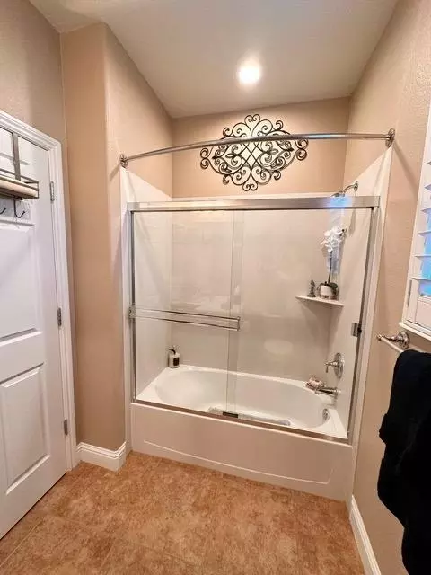 2487 Bellchase Dr, Manteca, CA 95336 photo 8