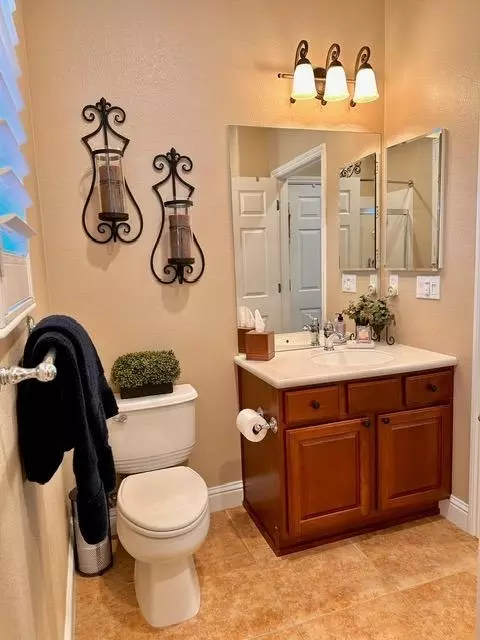 2487 Bellchase Dr, Manteca, CA 95336 photo 9
