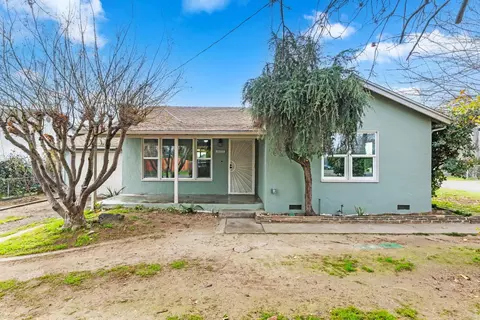1530 Waverly Dr, Modesto, CA 95358 photo 1