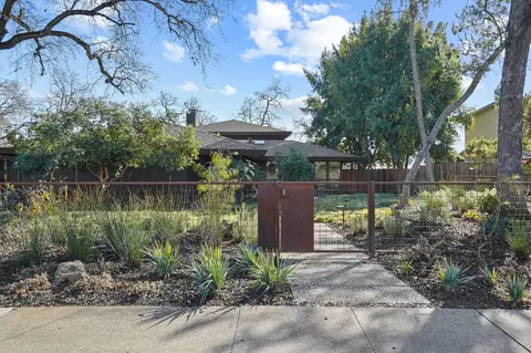 6804 Raldina Ct, Carmichael, CA 95608 photo 1