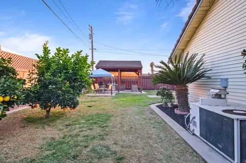 300 N Emerald Ave, Modesto, CA 95351 photo 24
