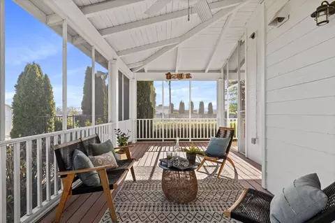 Exterior - 14682 E Live Oak Rd, Lodi, CA 95240 photo 2 of 17