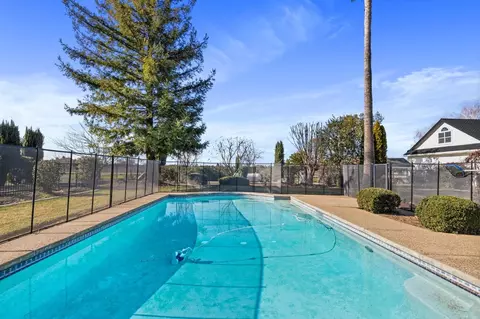 Exterior - 14682 E Live Oak Rd, Lodi, CA 95240 photo 7 of 17