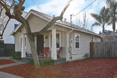 3021 Portola Way, Sacramento, CA 95817