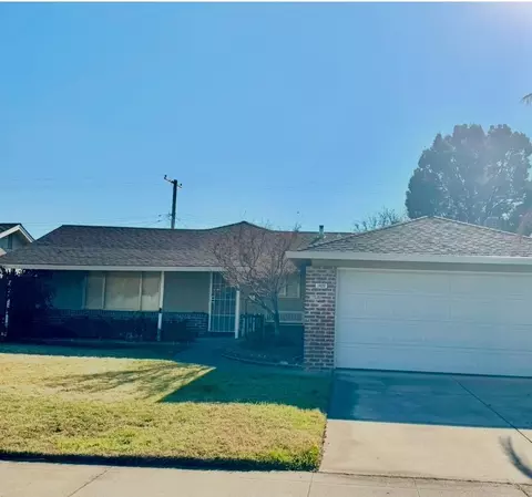 1420 Vista Dr, Lodi, CA 95242 photo 2