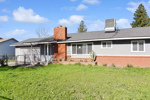 1935 16th St, Olivehurst, CA 95961 photo 2
