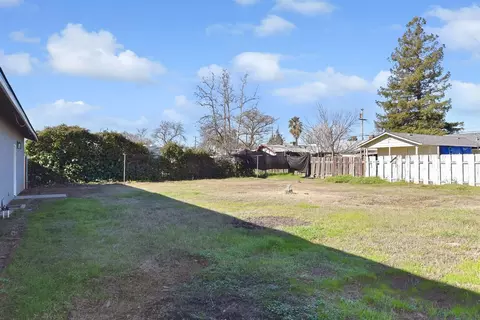 1935 16th St, Olivehurst, CA 95961 photo 18