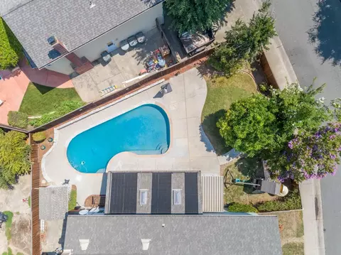 View/Area - 1100 Mcclaren Dr, Carmichael, CA 95608 photo 4 of 7