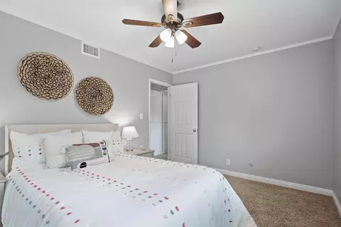 Bedroom - 1100 Mcclaren Dr, Carmichael, CA 95608 photo 4 of 9
