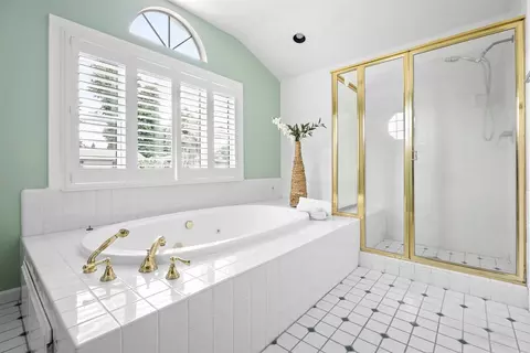 Bath - 1100 Mcclaren Dr, Carmichael, CA 95608 photo 7 of 12