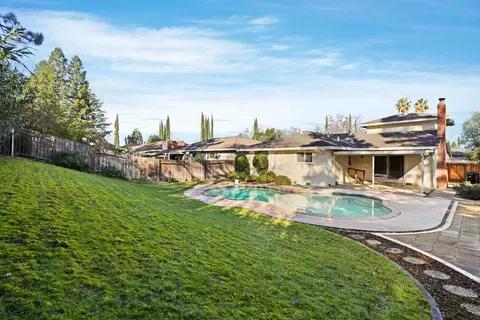 6438 Rolling Way, Carmichael, CA 95608 photo 1