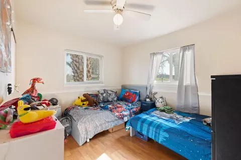 Bedroom - 6921 Hazel Ave, Orangevale, CA 95662 photo 4 of 4
