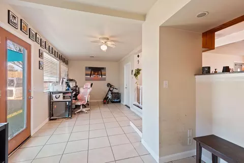 Entry Way - 6921 Hazel Ave, Orangevale, CA 95662 photo 2 of 3